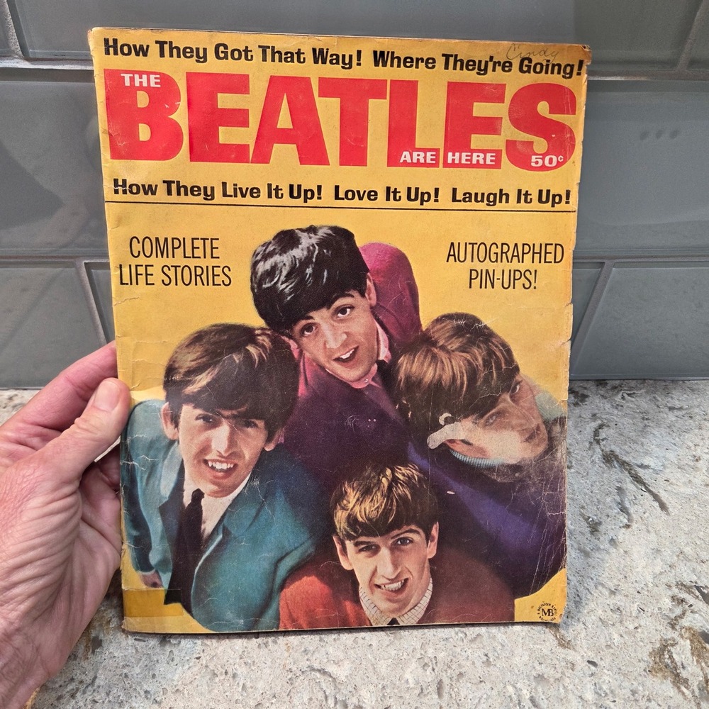 Vintage‎ 1964 The Beatles Are Here Magazine Macfadden-Bartell Pin-Ups 1960s